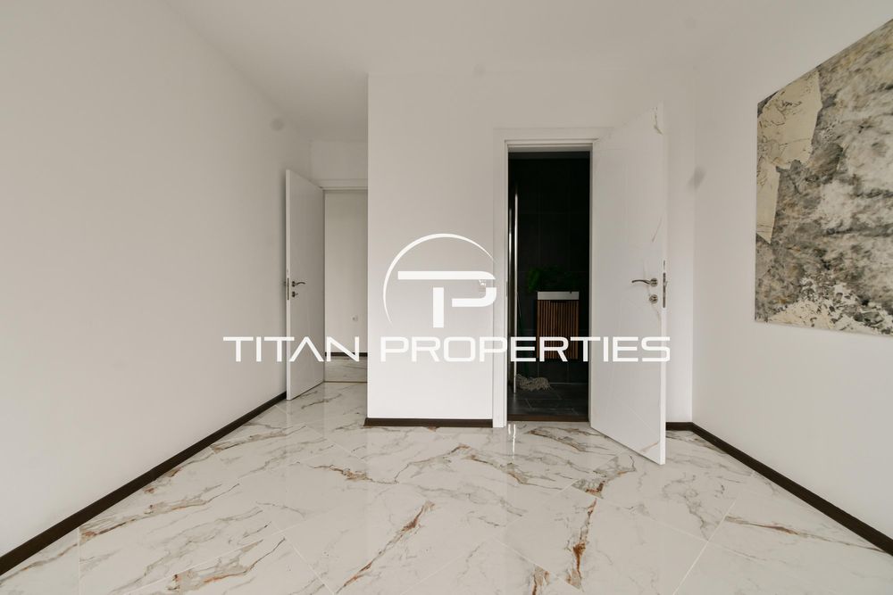 Тристаен за продажба в м-т Гърдова глава