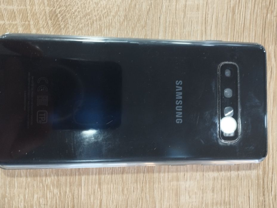 Продам Самсунг с 10