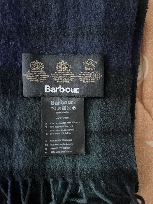 Шарфы Barbour.