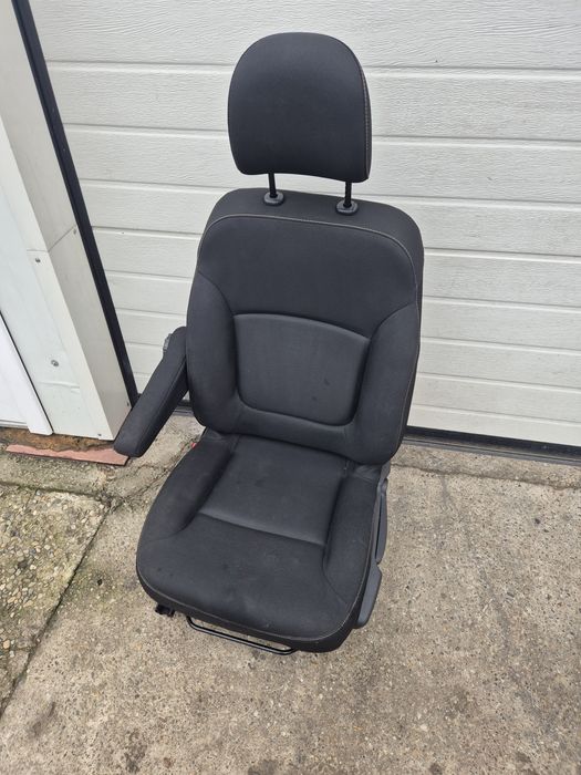Scaun sofer cotiera Renault Trafic,Opel Vivaro,Fiat Talento 2015-2020.