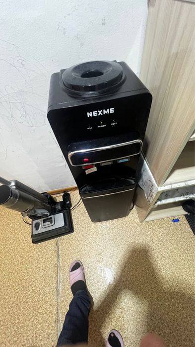 Срочно продам кулер для воды