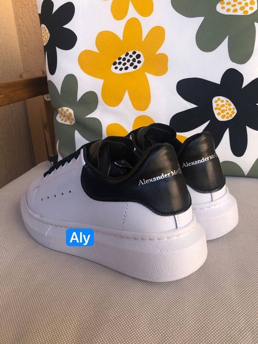 Alexander Mcqueen