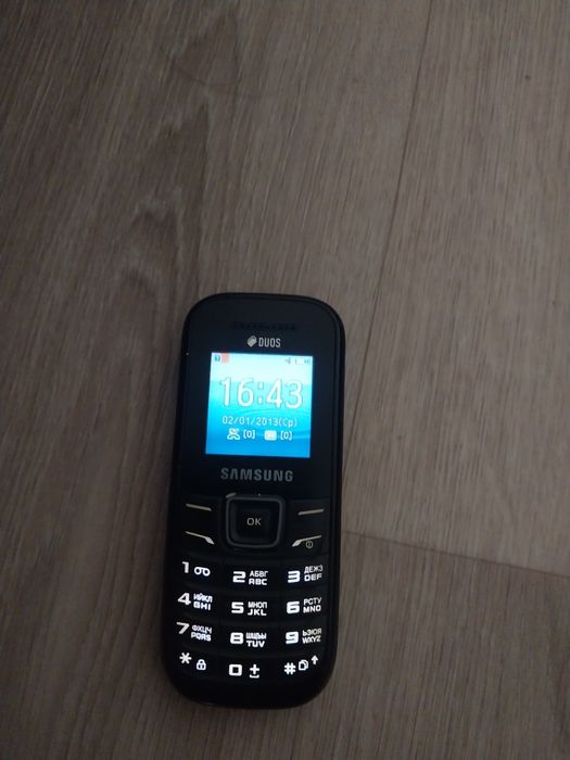 Мобильный телефон