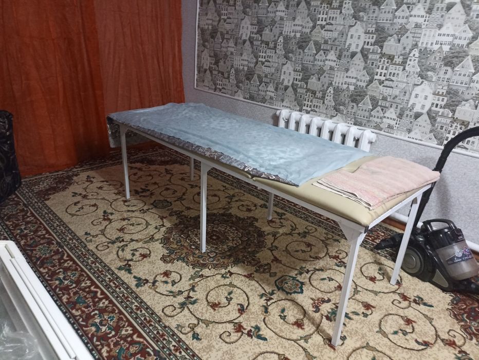 Продам кушетку не дорого