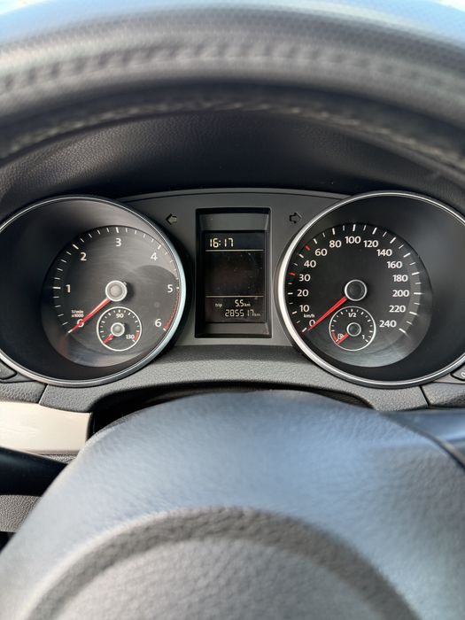 VW Golf 6 1.6 TDI  2010 Година