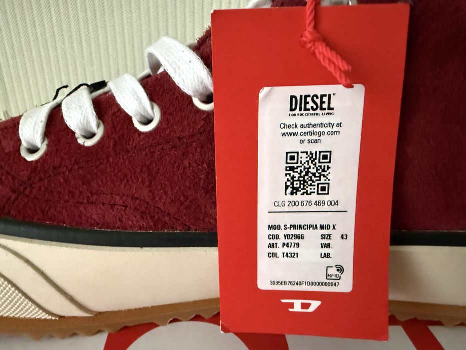 НОВИ- Diesel,ест.велур!Прекрасен модел!