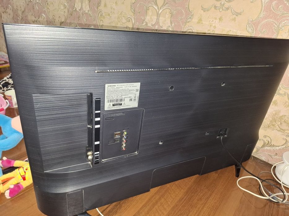 Телевизор LED Samsung