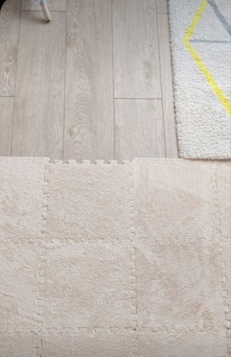 Детский ковер пазл 70 штук.