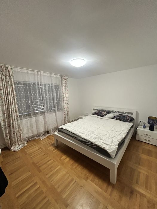 Apartament de inchiriat