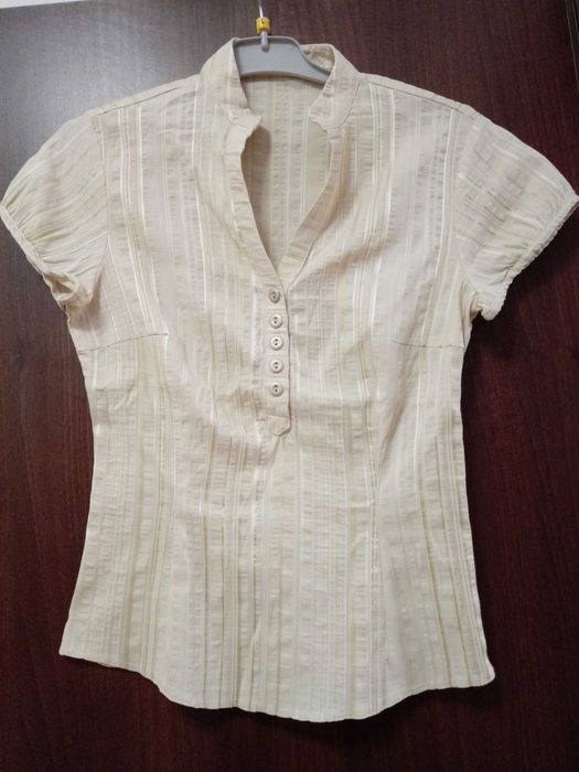 Guara bluza marimea 36 calitate excelenta