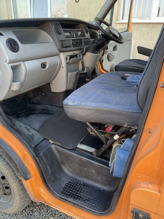 Renault master basculabil.