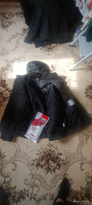 Geacă de lucru, impermeabila, rezistenta la vânt, material rezistent