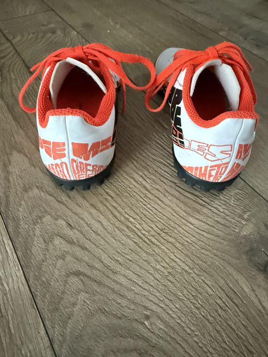 Футболни стоножки 31