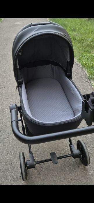 Продам коляску anex 3в1