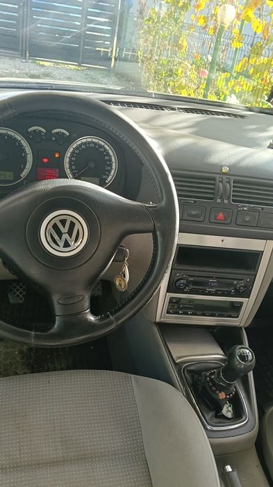 VOLKSWAGEN Bora 2002 — imagine 4