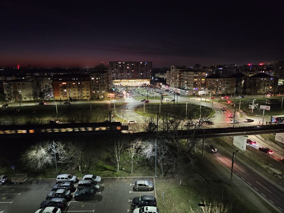 Vand apartament 4 camera Micalaca