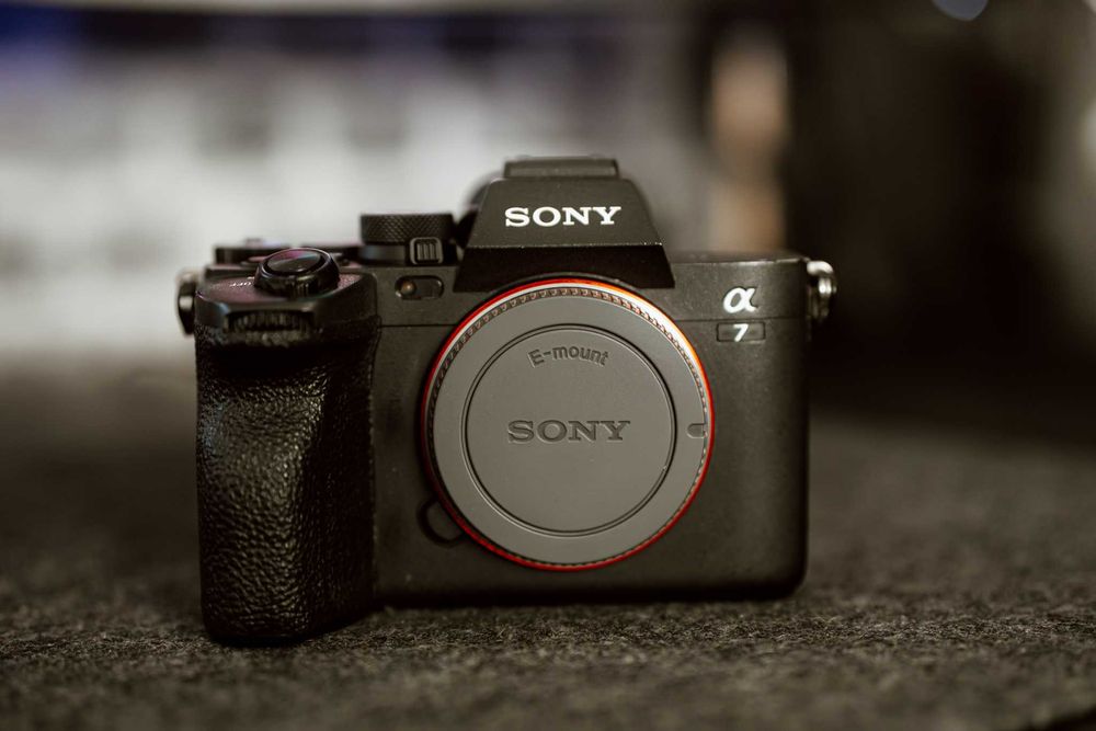 Sony A7 IV , 33MP, Full-Frame, Mirrorless, Body Only / 0 Cadre (Shutter Schimbat)