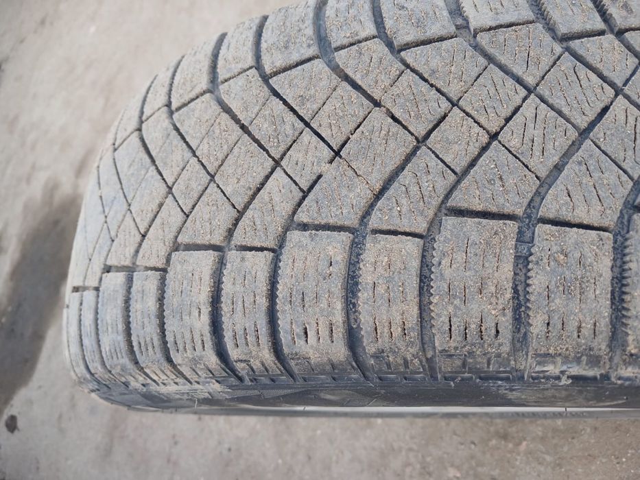 Зимные шины с дисками на БМВ