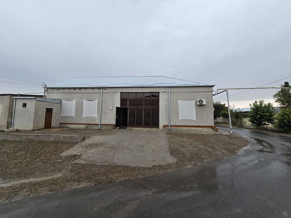 4 sotixli tayyor uchastka ko‘plab jihozlari bilan birga sotiladi.