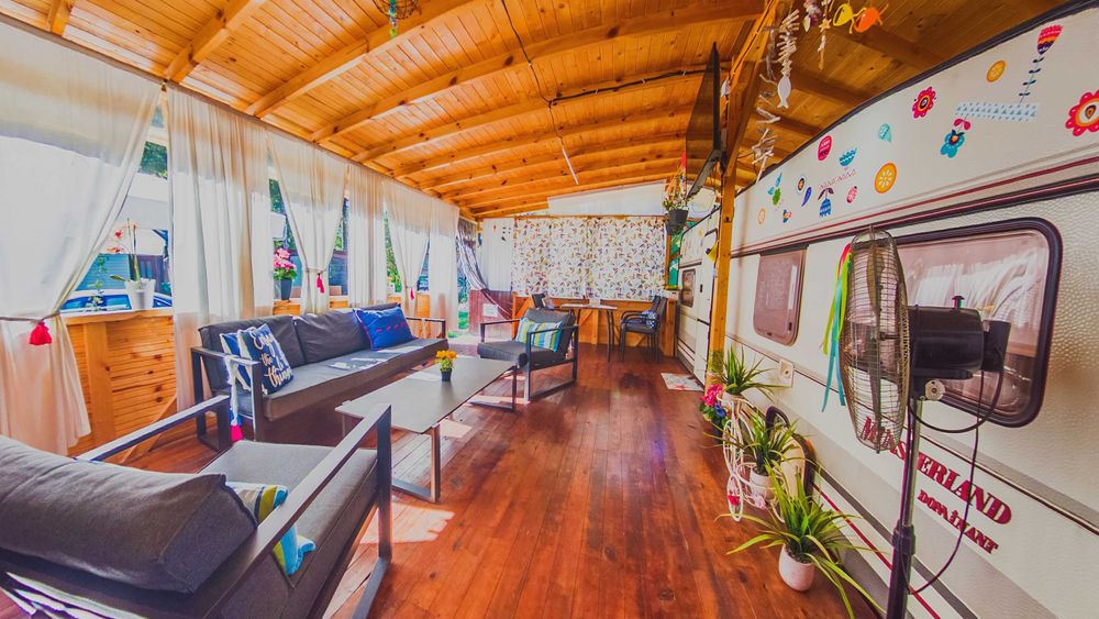 ПРОМО - Каравана Tulip - 4 сезона - Градина