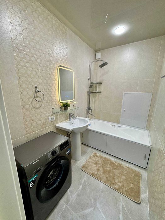 Продается квартира в Мирза Улугбекском районе 3х комнат  4-этаж. 75м2