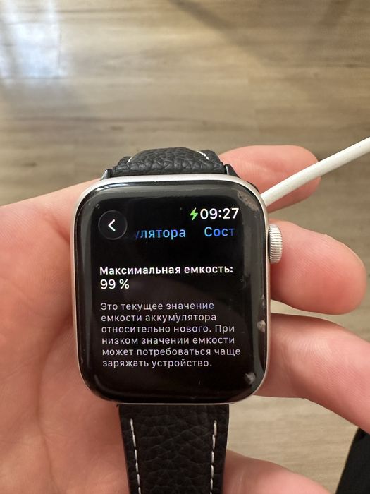 Продам apple watch 44мм se2 gen