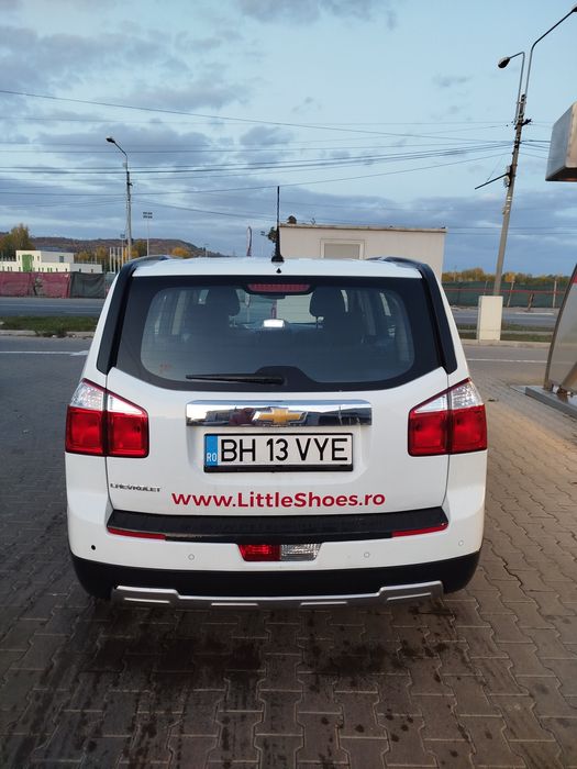 Vând Chevrolet Orlando