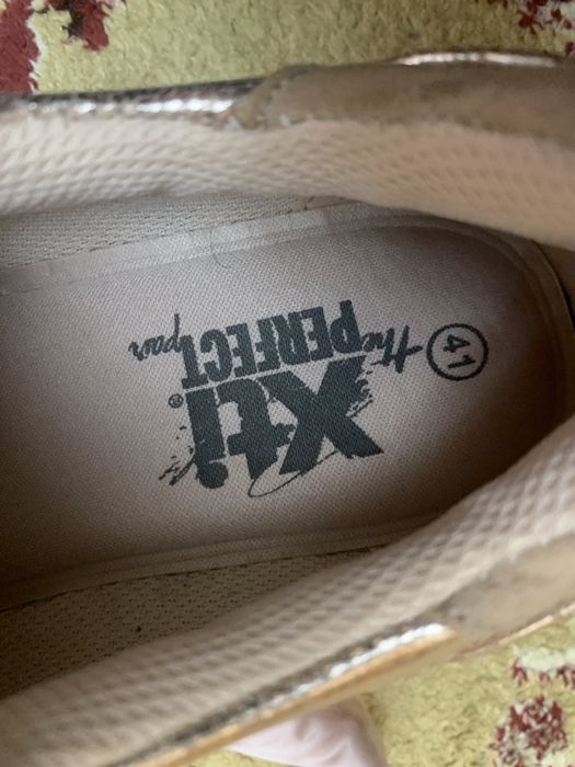 Кроссовки, обувь женская