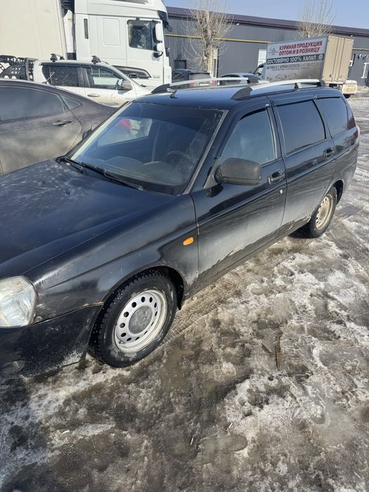 Продам лада приора универсал.2013 год.