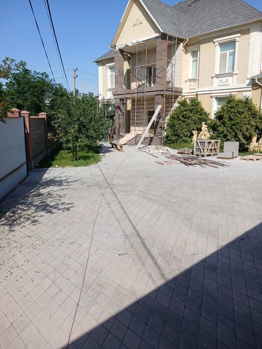 Фасад установка Травертин гранит