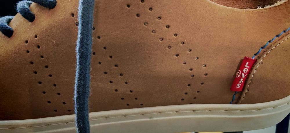 Pantofi sport Levis  piele naturala nr 41