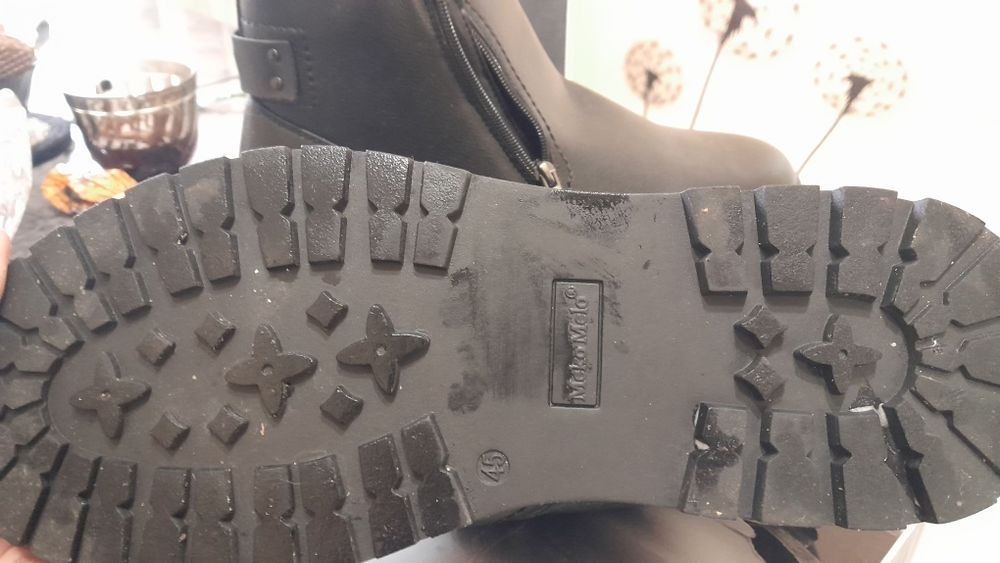 Продам Зимнии полусапожки