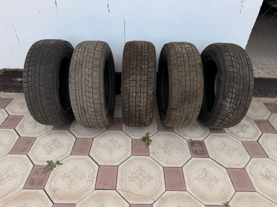 Продам шины 215-60 р16