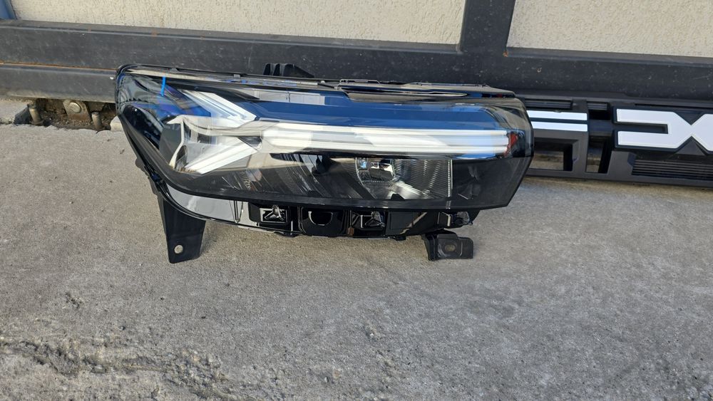 Far/Faruri Dacia Duster/Bigster 2025 2026 grila calandru