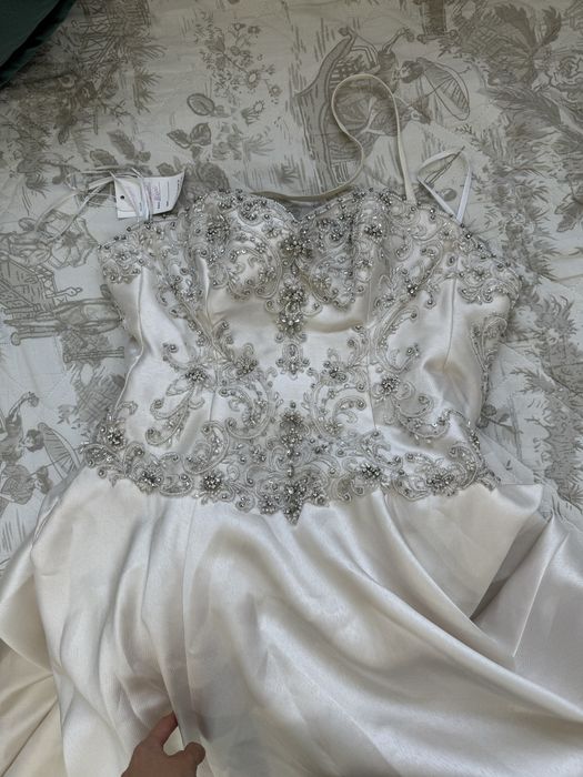 Свадебные платья недорого