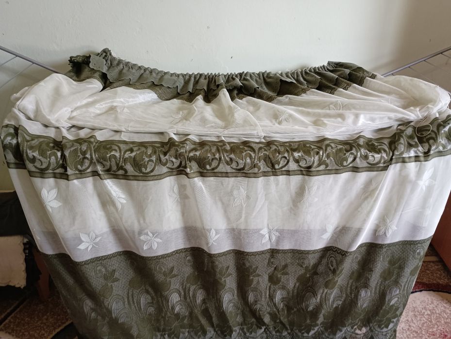 Шторы: портьеры, тюль, лабрикен.