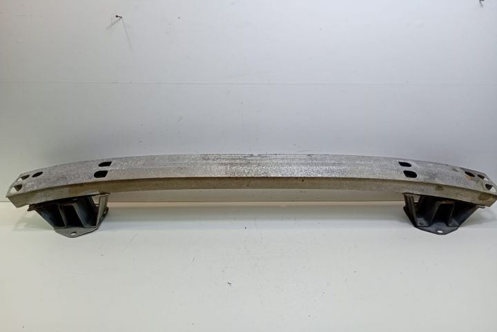 Armatura  bara fata Toyota Avensis a 2-a generatie T25