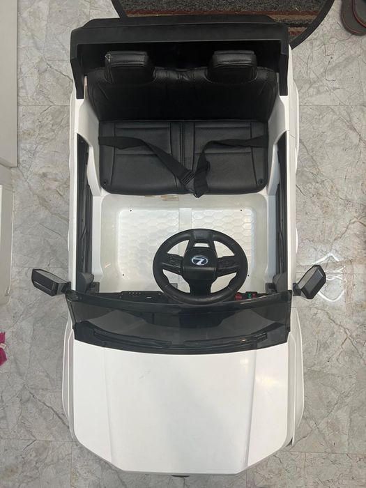 Детский электромобиль Lexus!срочно!