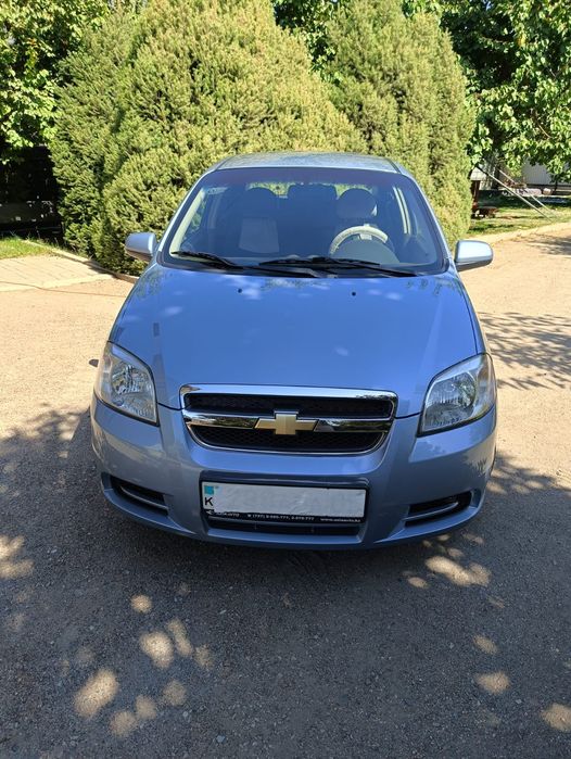 Автомобиль шевролет овео