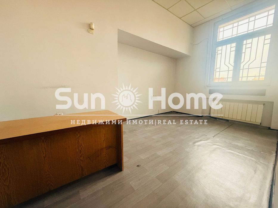 Дава се под наем Офис в Свиленград - 168 кв.м за 428.4 € - Снимка #1