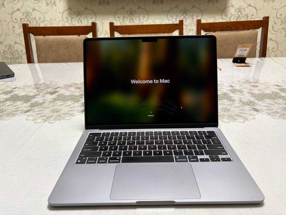 MacBook Air M3 13" 16GB/256GB Space Gray (2024) Идеальное состояние
