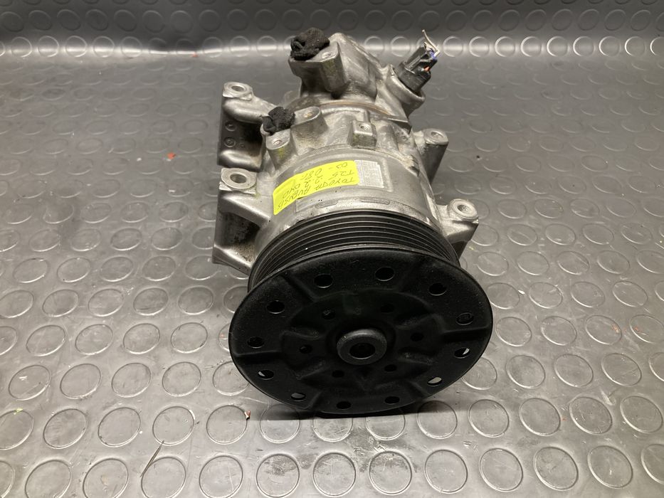 Компресор за тойота авенсис Т25/Toyota avensis T25 2.2D4D 03-08г