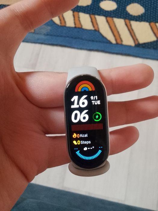 Продам часы Xiaomi Mi Smart Band 9