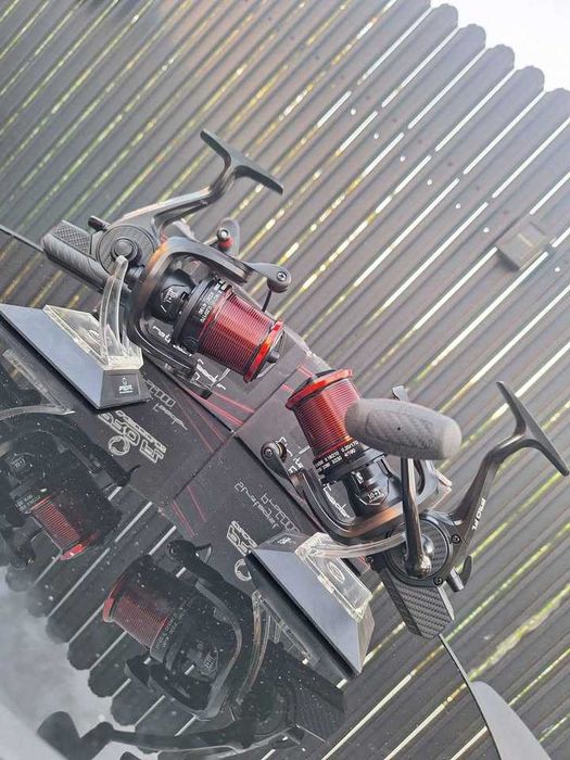 Set 2 mulinete PRO FL Strategist 6000 10+1 Rulmenti NEW