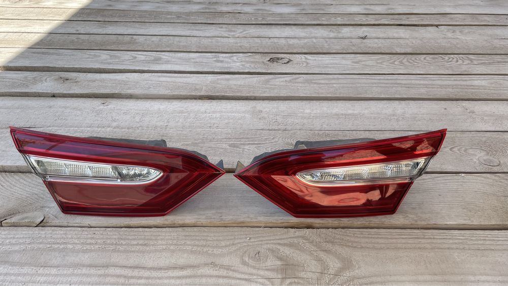 Фонари на Камри 70