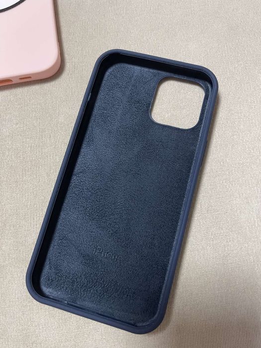 Продавам кейсове за Iphone 16 pro max , 12 pro MAX