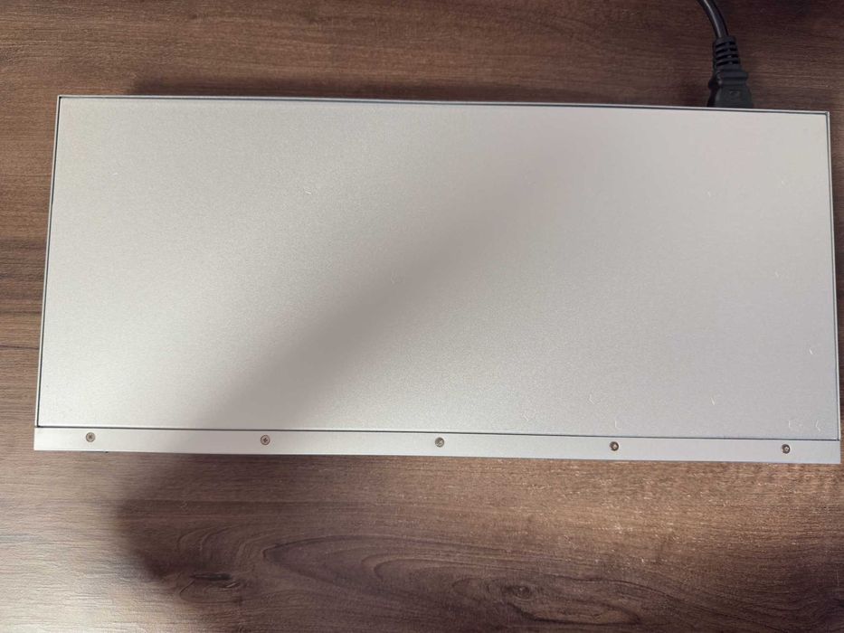 Ubiquti Switch USW-24-POE