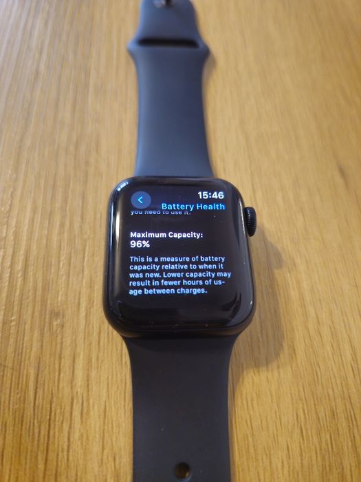 APPLE Watch SE (2nd Gen) V2, GPS, 40mm Midnight