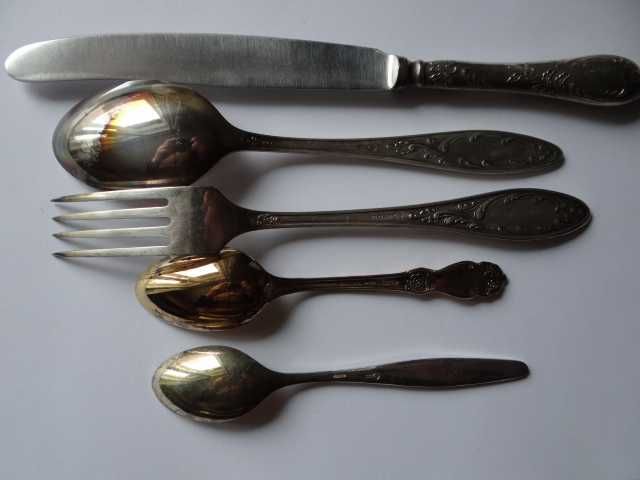 Посребрени прибори за хранене