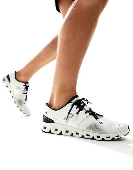 Продаю кроссовки on runing
